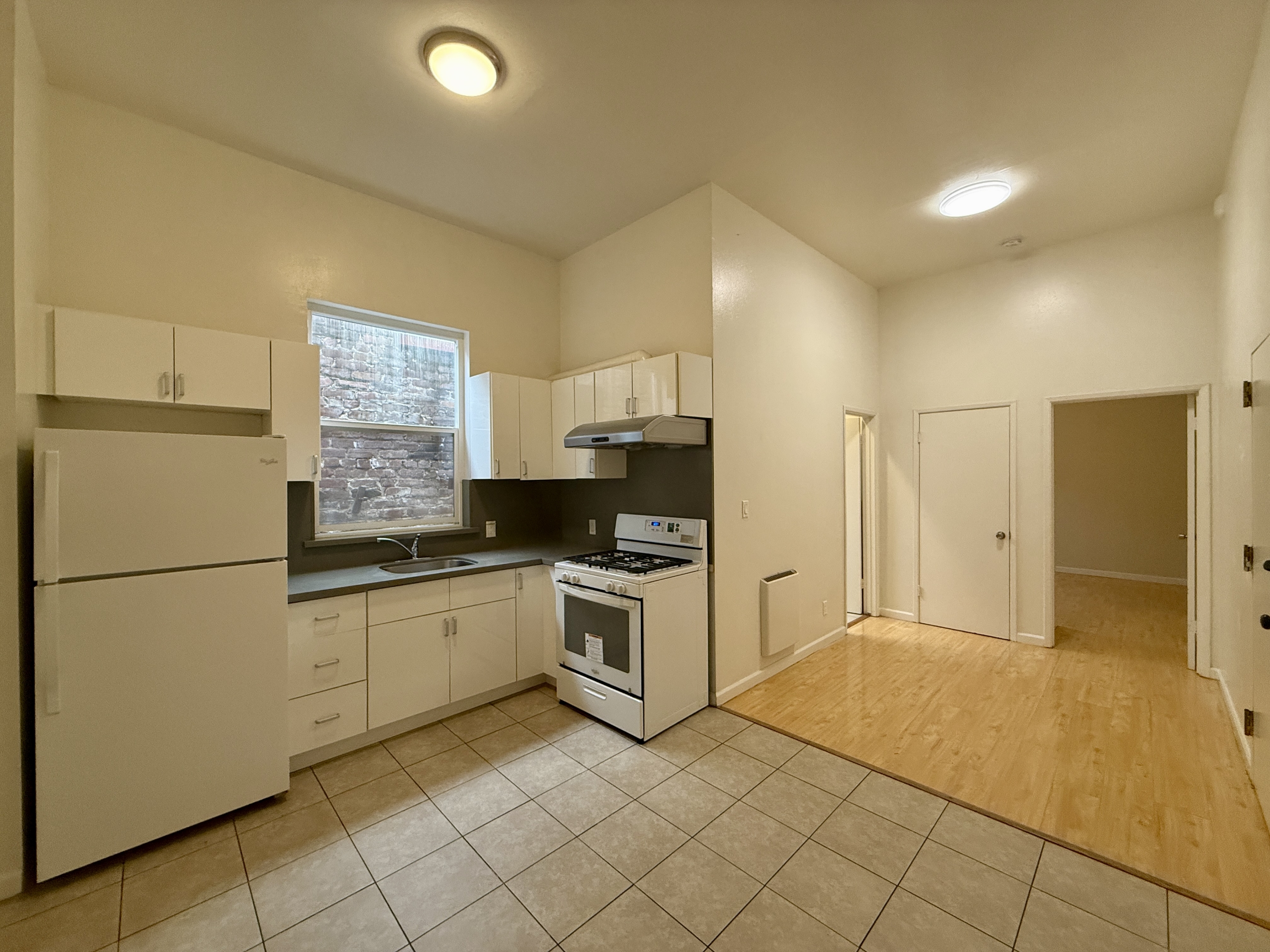 2315 Mission Street - 204